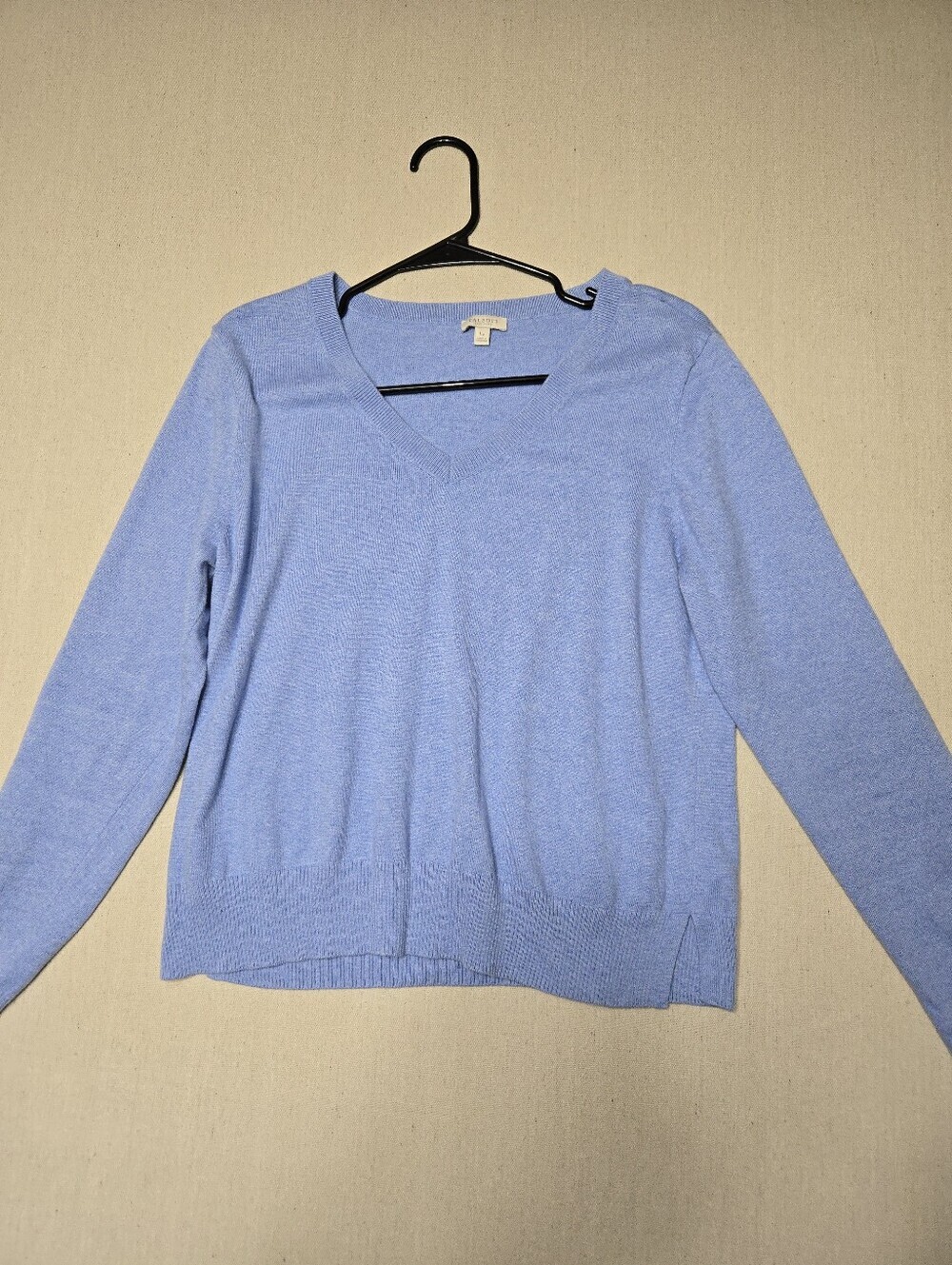 Talbots Sky Blue V-Neck Sweater Lg Petite